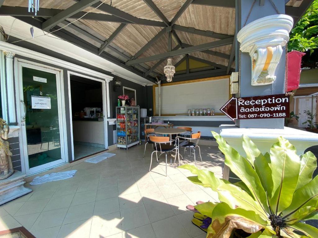 Kacha Resort Bangkok Extérieur photo